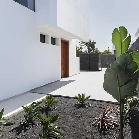 Modern Mojones 3 Bedrooms En-suite Berniente Villa *