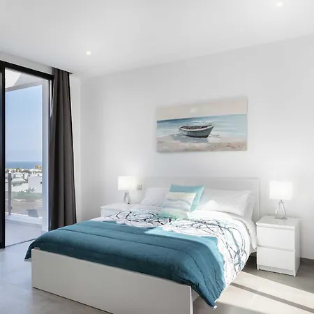 Modern Mojones 3 Bedrooms En-suite Berniente Villa Puerto del Carmen