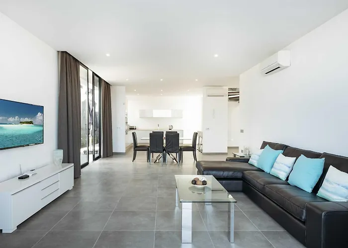Modern Mojones 3 Bedrooms En-suite Berniente וילה פוארטו דל כרמן