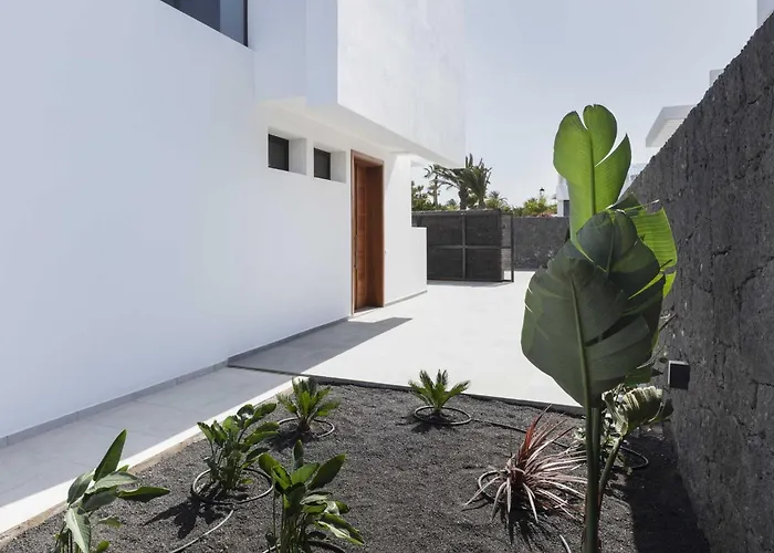 Modern Mojones 3 Bedrooms En-suite Berniente Villa *