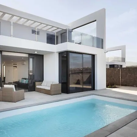 Villa Modern Mojones 3 Bedrooms En-suite Berniente *